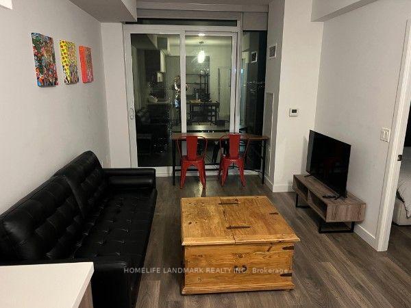 Photo 6 of Unit 5607, 8 Eglinton Avenue E, Toronto, Mount Pleasant West — HOMEH