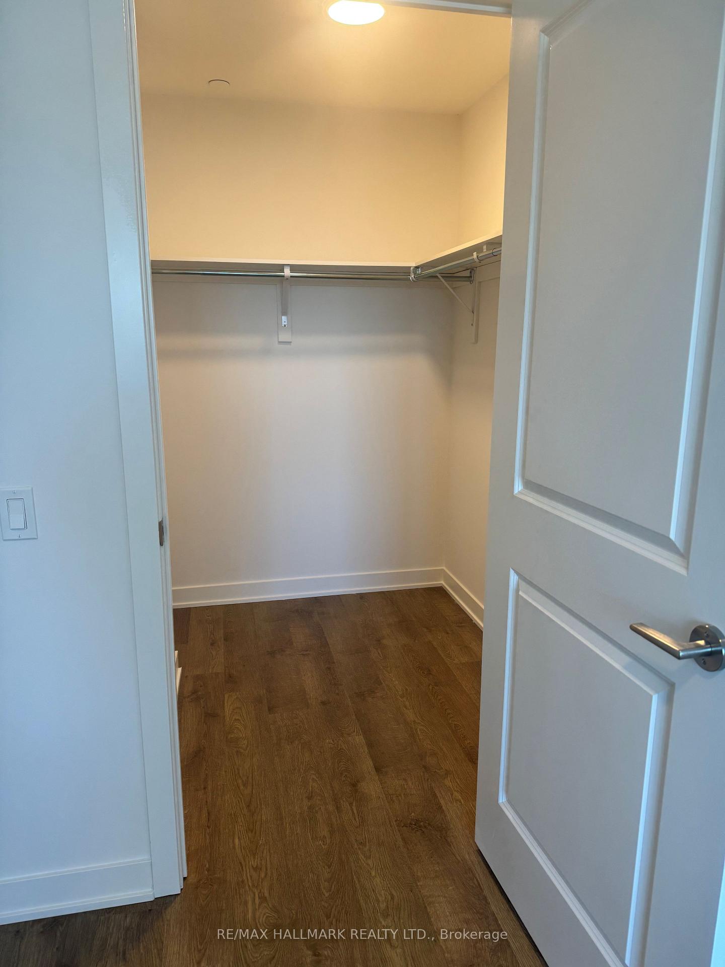 Photo 8 of Unit 2909, 30 Upper Mall Way, Vaughan, Brownridge — HOMEH