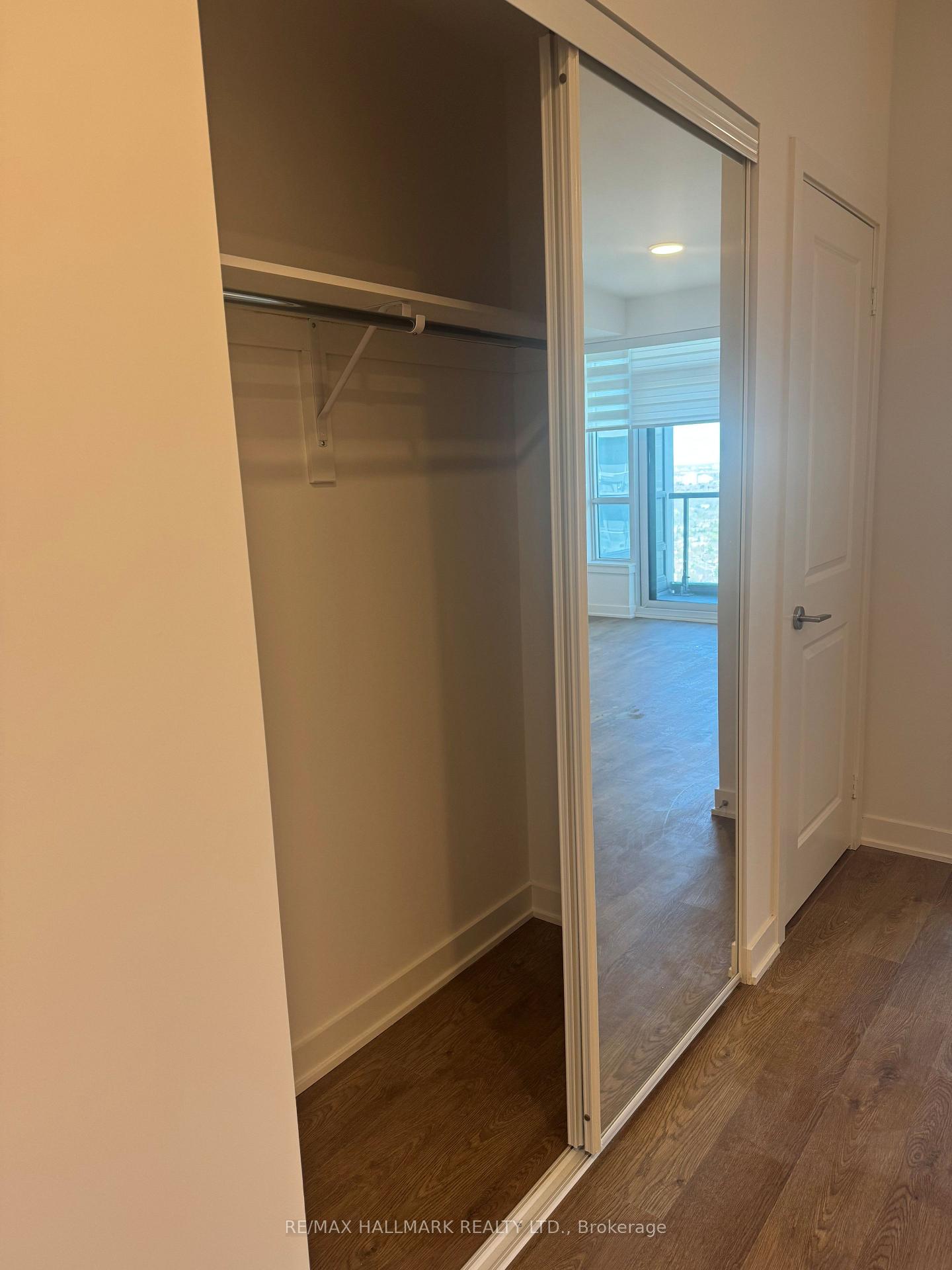 Photo 10 of Unit 2909, 30 Upper Mall Way, Vaughan, Brownridge — HOMEH