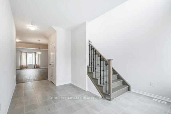 Photo 6 of 275 Bethune Avenue, Welland, Lincoln/Crowland — HOMEH