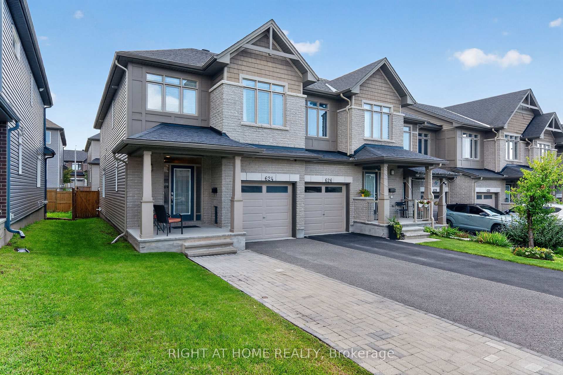 Photo 2 of 624 Spring Valley Drive, Ottawa, Chapel Hill — HOMEH
