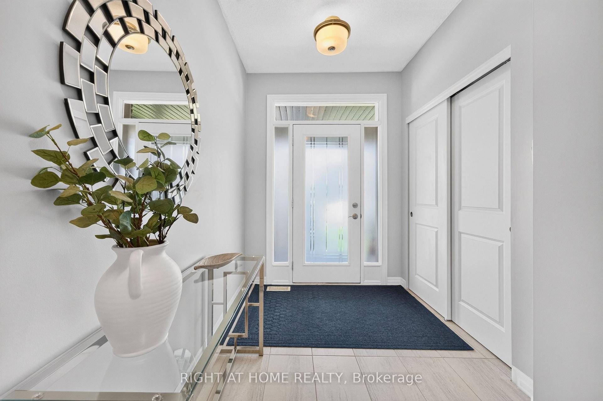 Photo 5 of 624 Spring Valley Drive, Ottawa, Chapel Hill — HOMEH