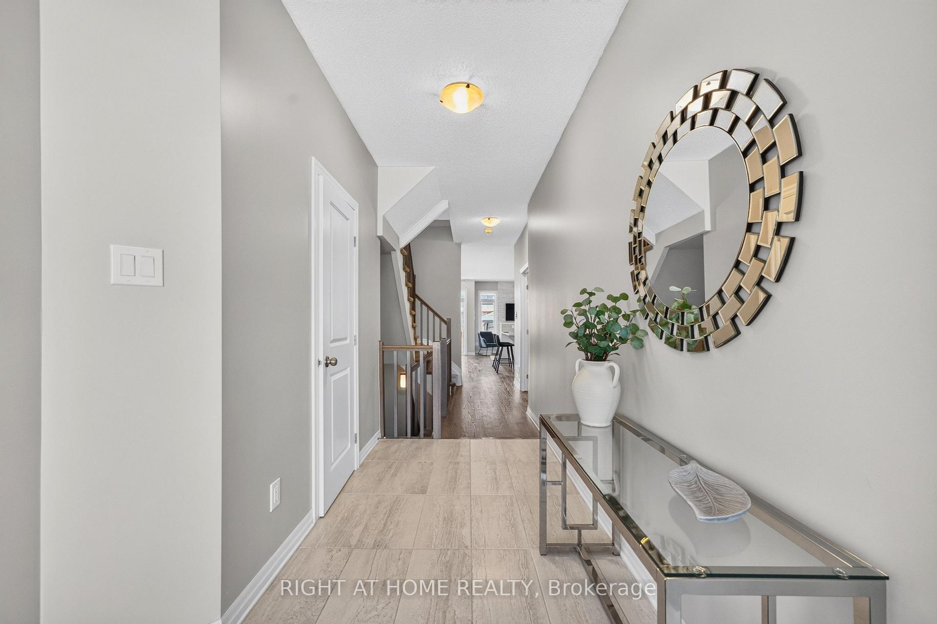 Photo 6 of 624 Spring Valley Drive, Ottawa, Chapel Hill — HOMEH