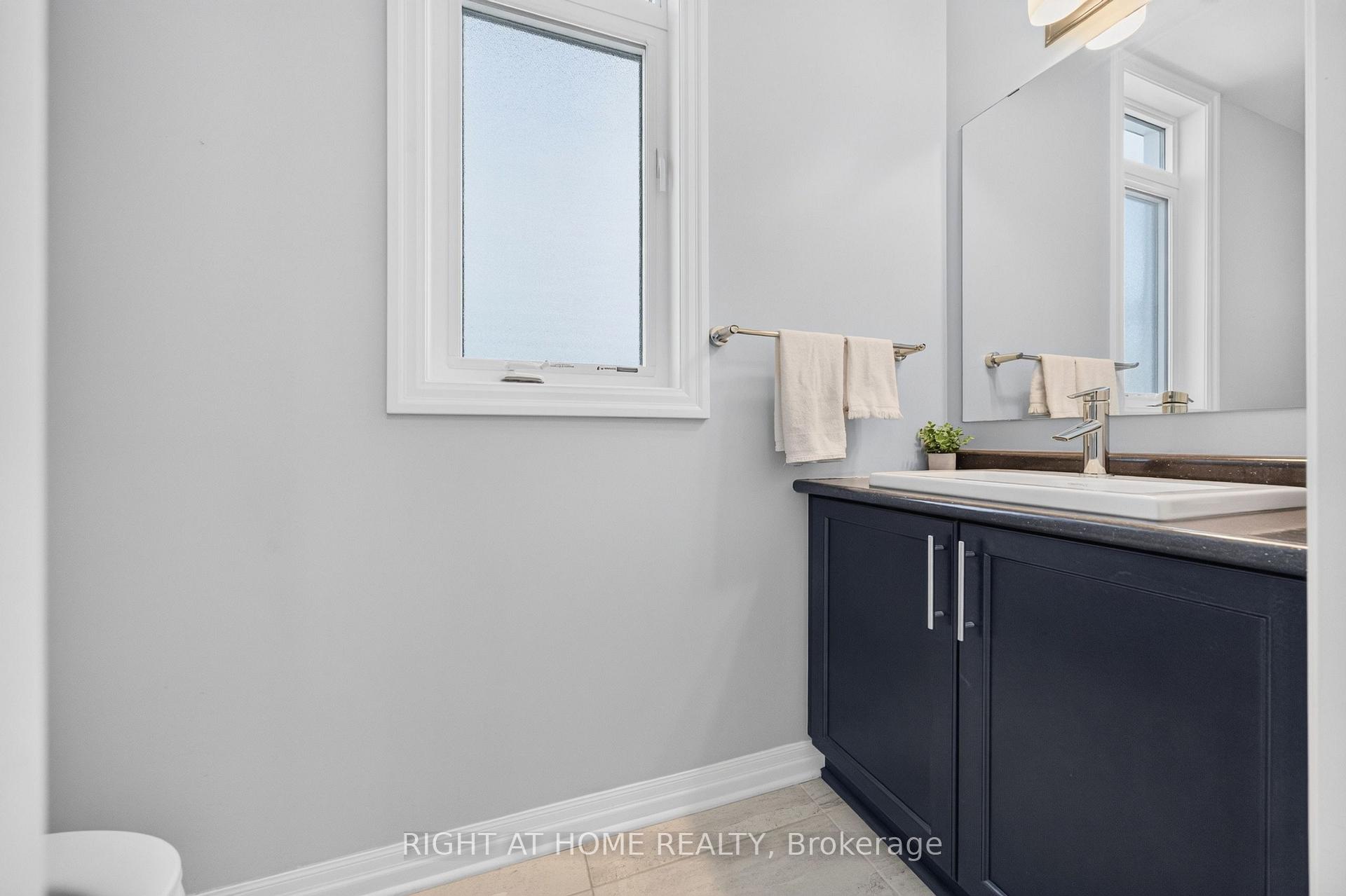 Photo 7 of 624 Spring Valley Drive, Ottawa, Chapel Hill — HOMEH