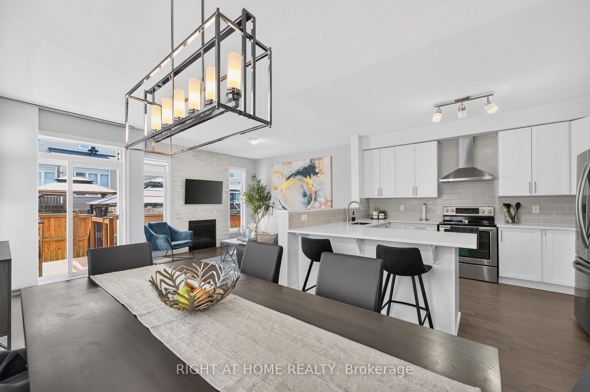 Photo 17 of 624 Spring Valley Drive, Ottawa, Chapel Hill — HOMEH