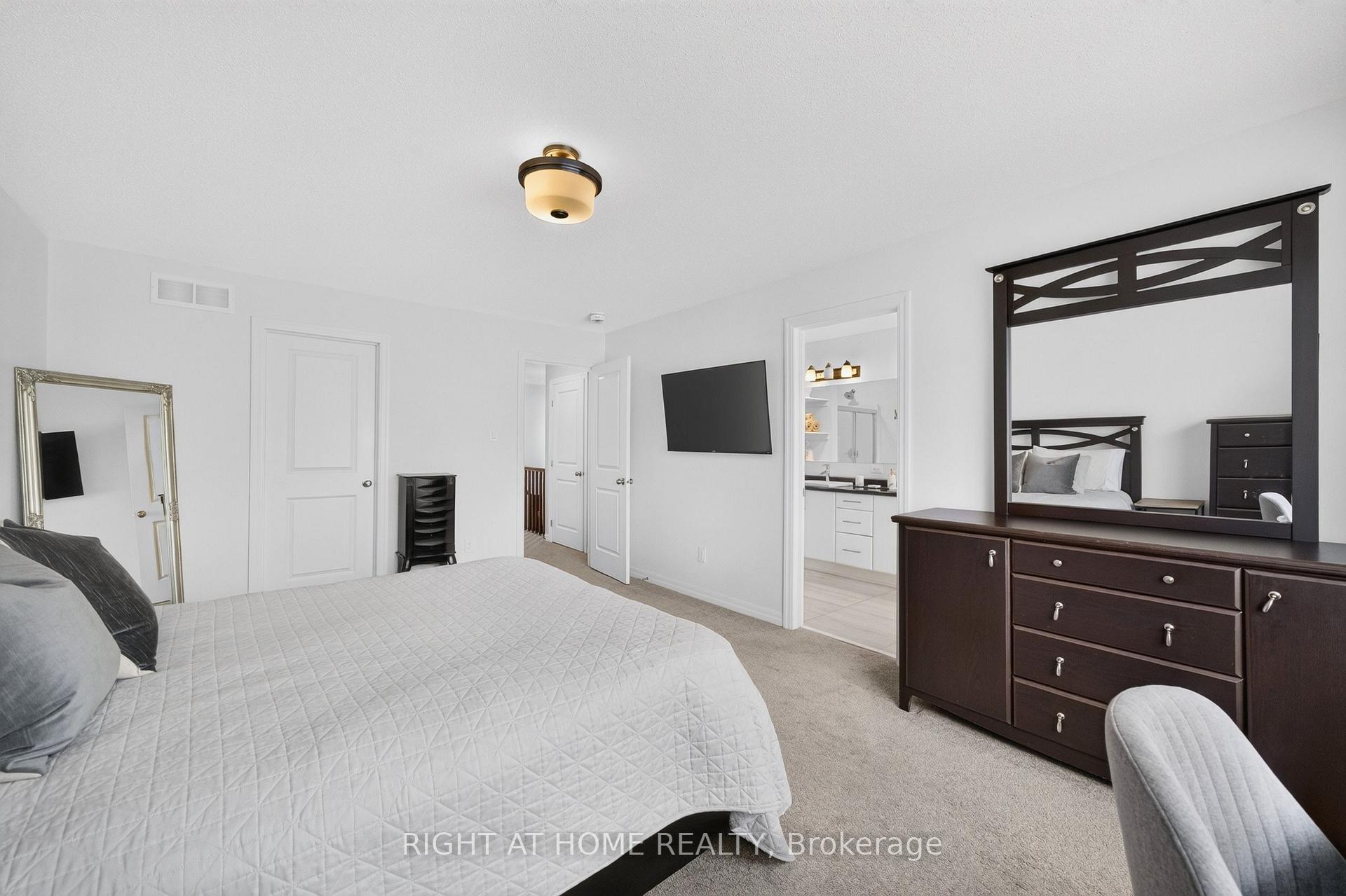 Photo 31 of 624 Spring Valley Drive, Ottawa, Chapel Hill — HOMEH