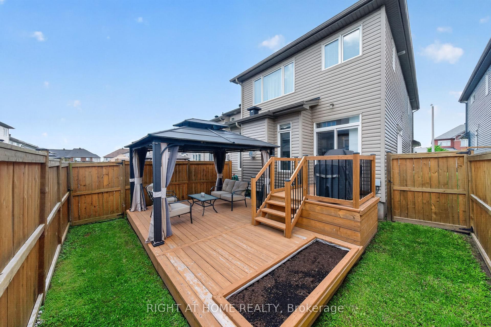 Photo 46 of 624 Spring Valley Drive, Ottawa, Chapel Hill — HOMEH