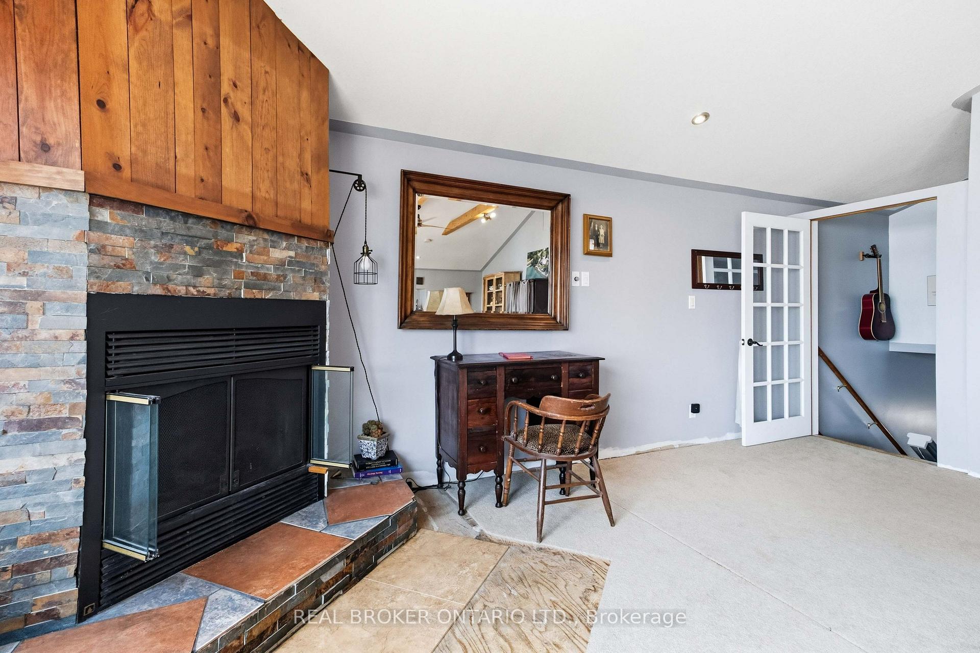 Photo 4 of 12 Hamdun Lane, Haldimand — HOMEH