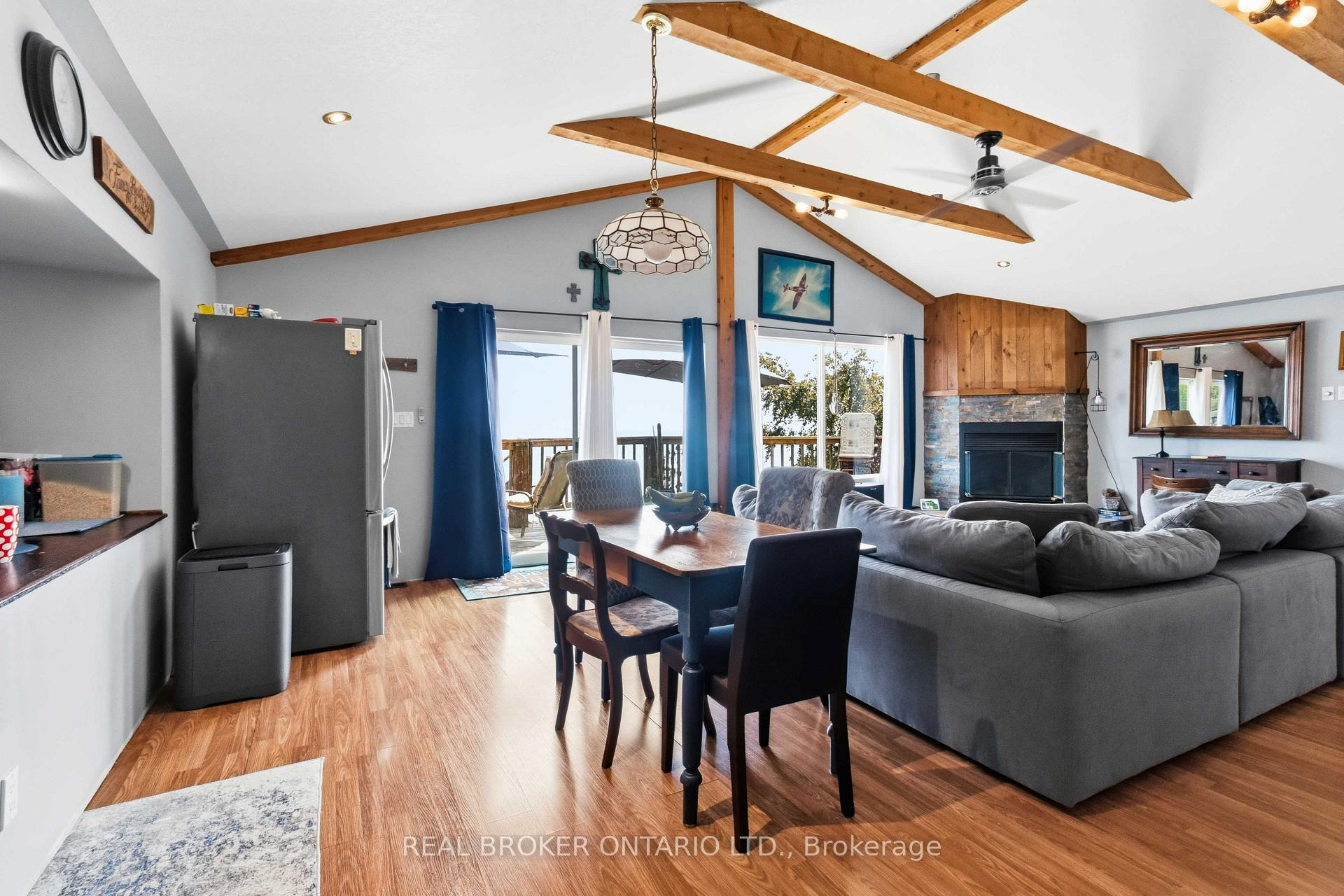 Photo 8 of 12 Hamdun Lane, Haldimand — HOMEH