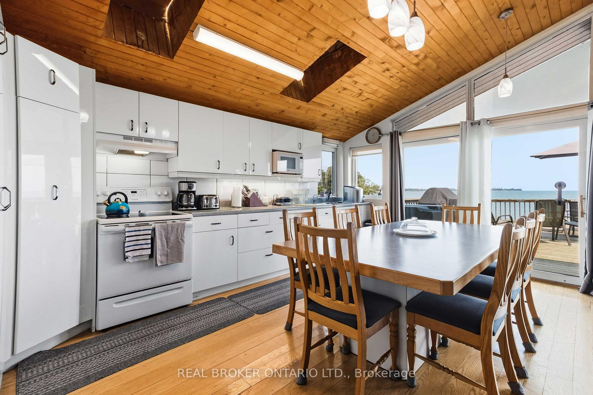 Photo 23 of 12 Hamdun Lane, Haldimand — HOMEH
