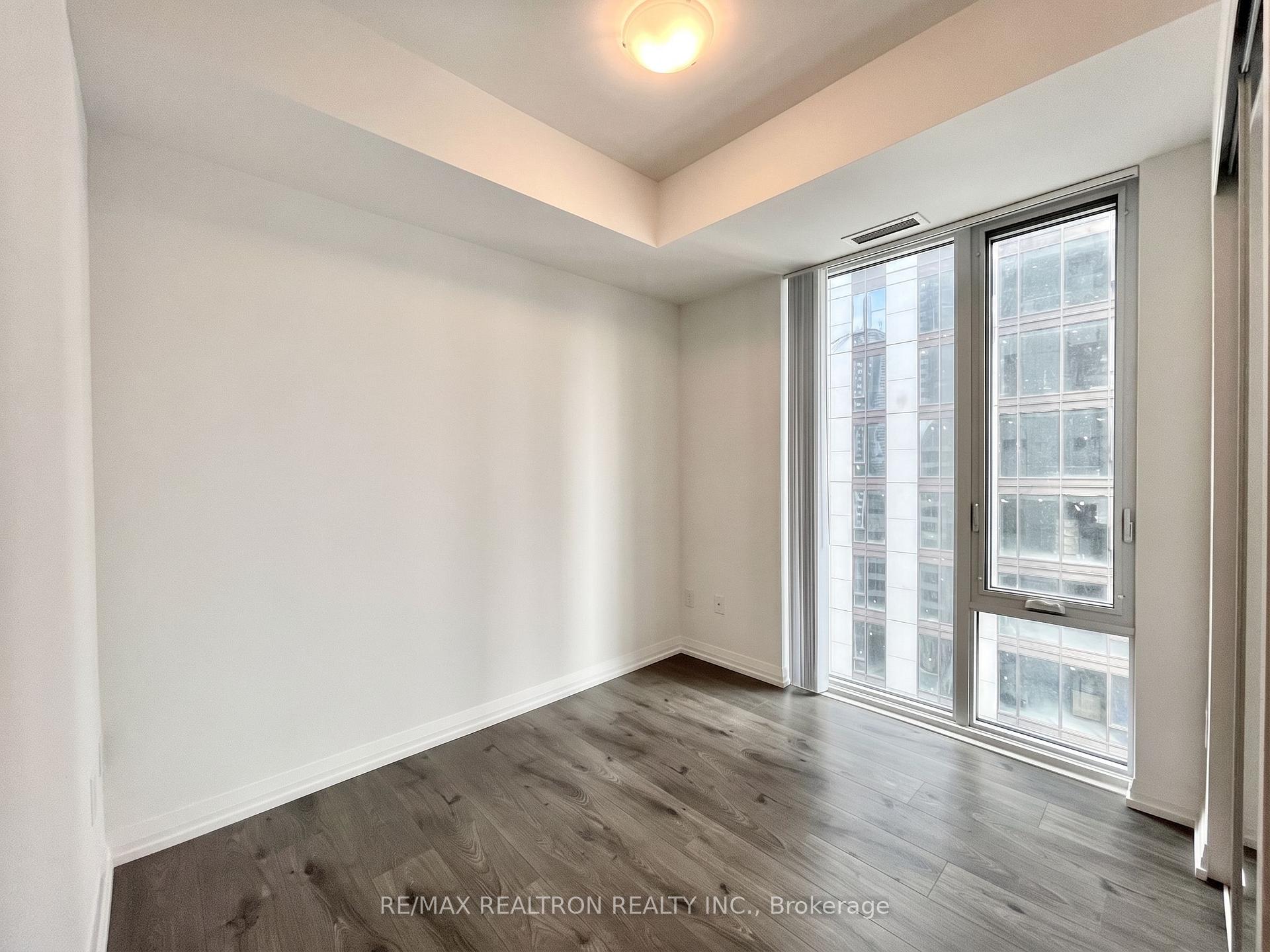 Photo 9 of Unit 2305, 8 Widmer Street, Toronto, Waterfront Communities — HOMEH
