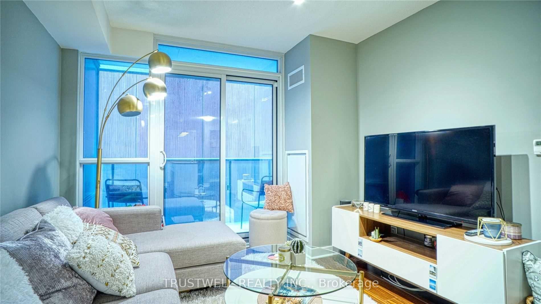 Photo 3 of Unit 315, 295 Adelaide Street W, Toronto, Waterfront Communities — HOMEH