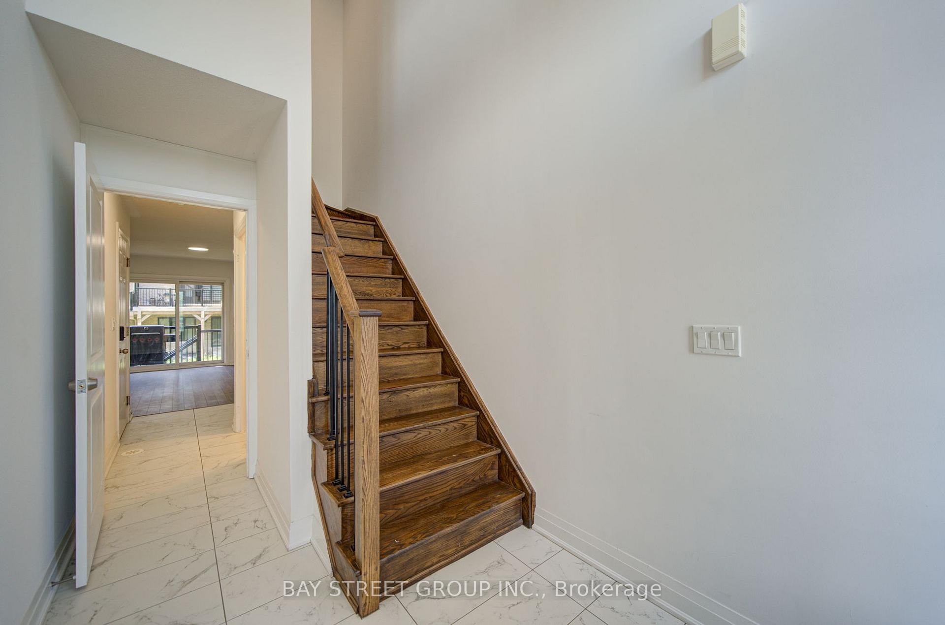 Photo 4 of 36 Elkington Crescent, Whitby, Rural Whitby — HOMEH