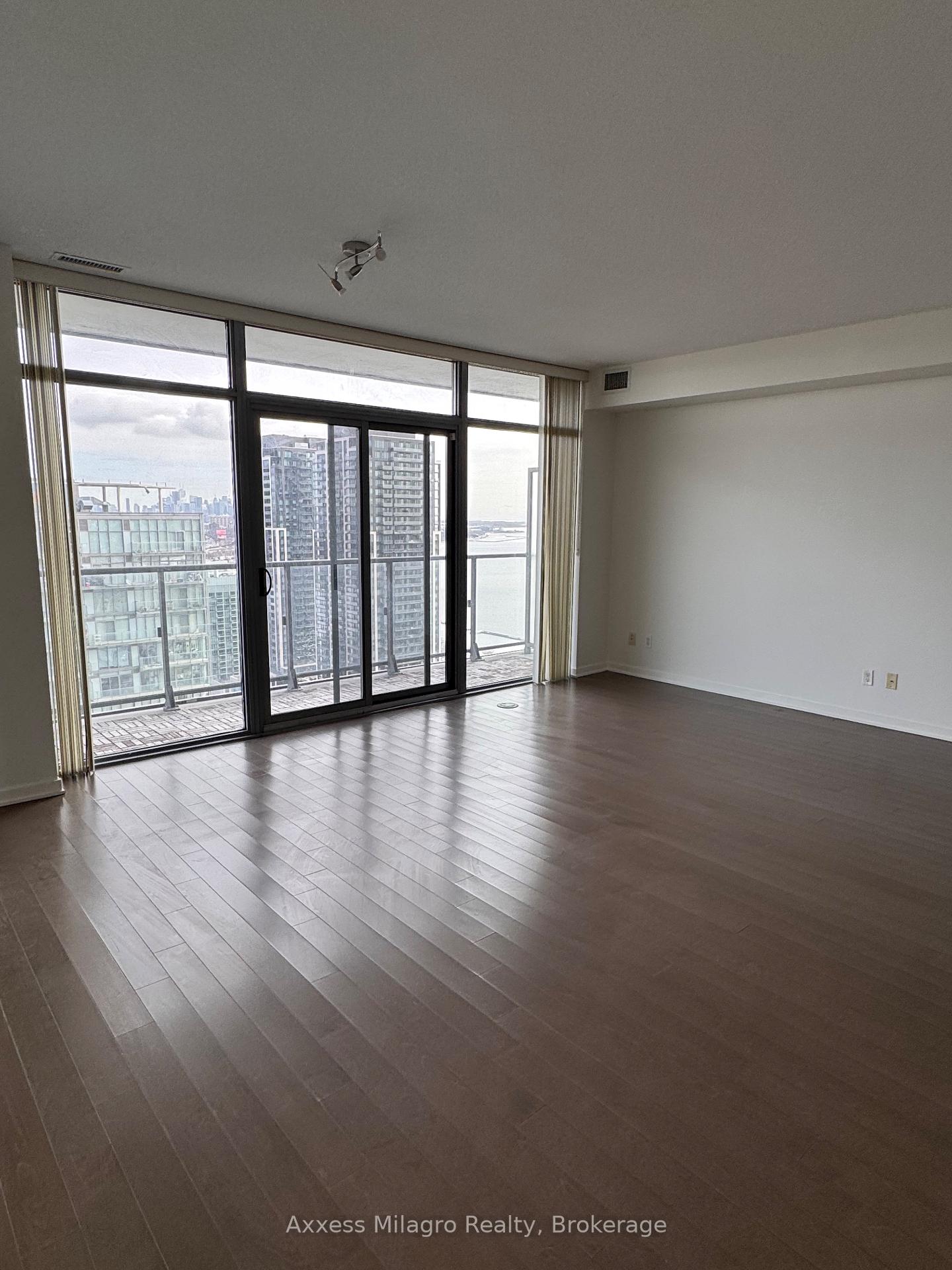 Photo 9 of Unit 3016, 105 The Queensway Way, Toronto, High Park-Swansea — HOMEH