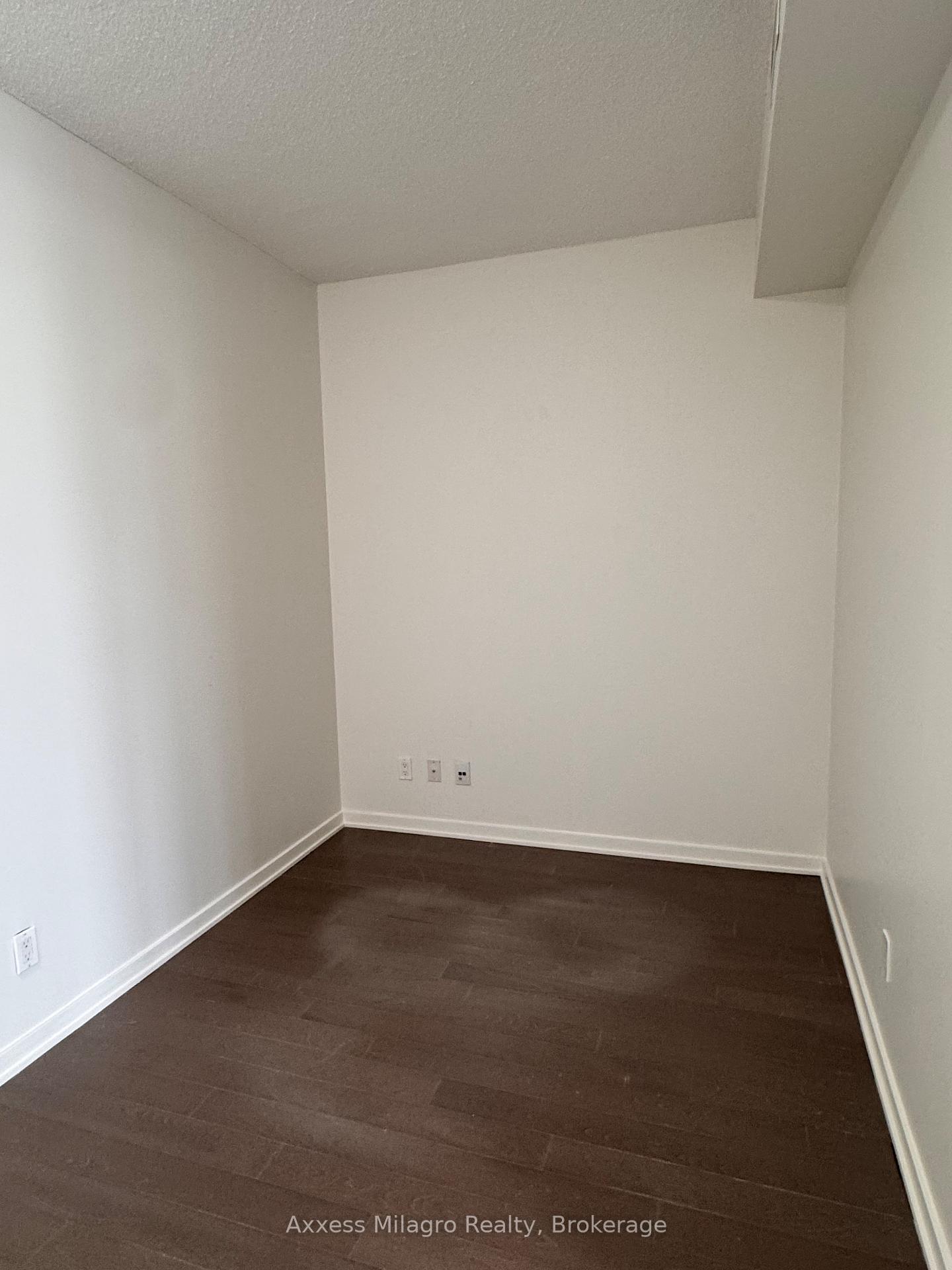 Photo 11 of Unit 3016, 105 The Queensway Way, Toronto, High Park-Swansea — HOMEH