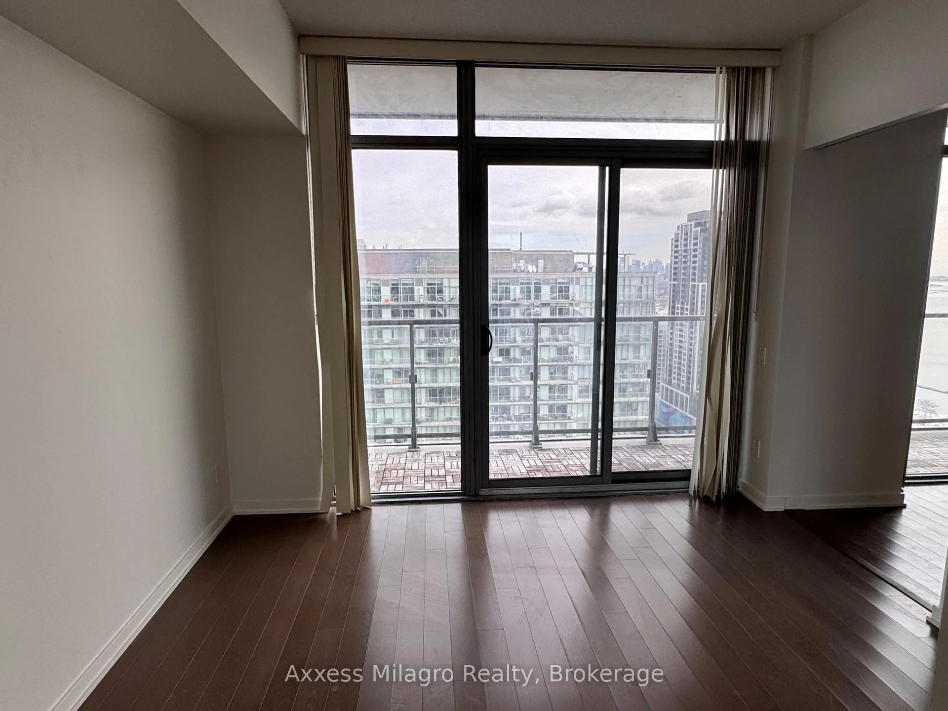 Photo 21 of Unit 3016, 105 The Queensway Way, Toronto, High Park-Swansea — HOMEH