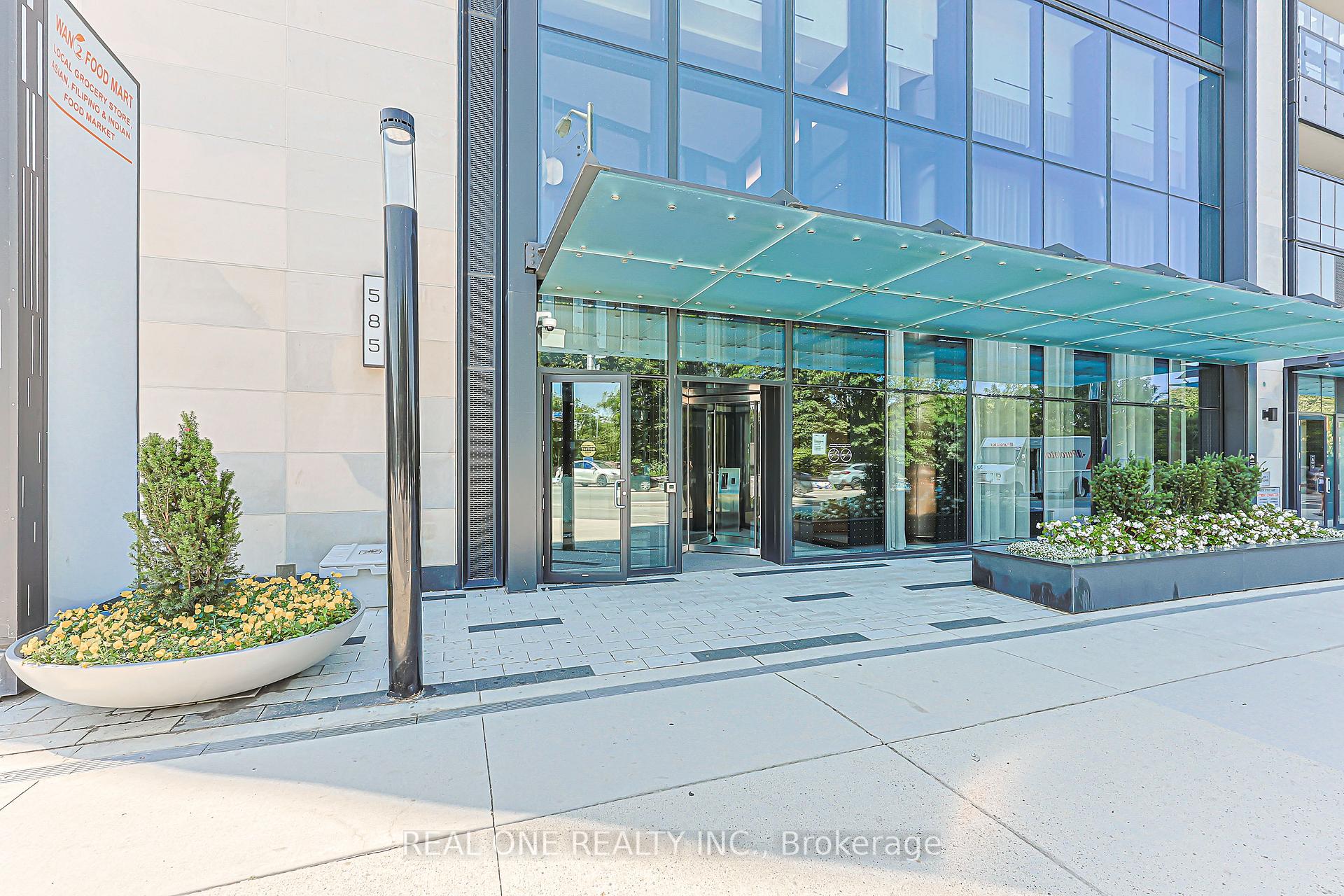 Photo 3 of Unit 821, 585 Bloor Street E, Toronto, North St. James Town — HOMEH