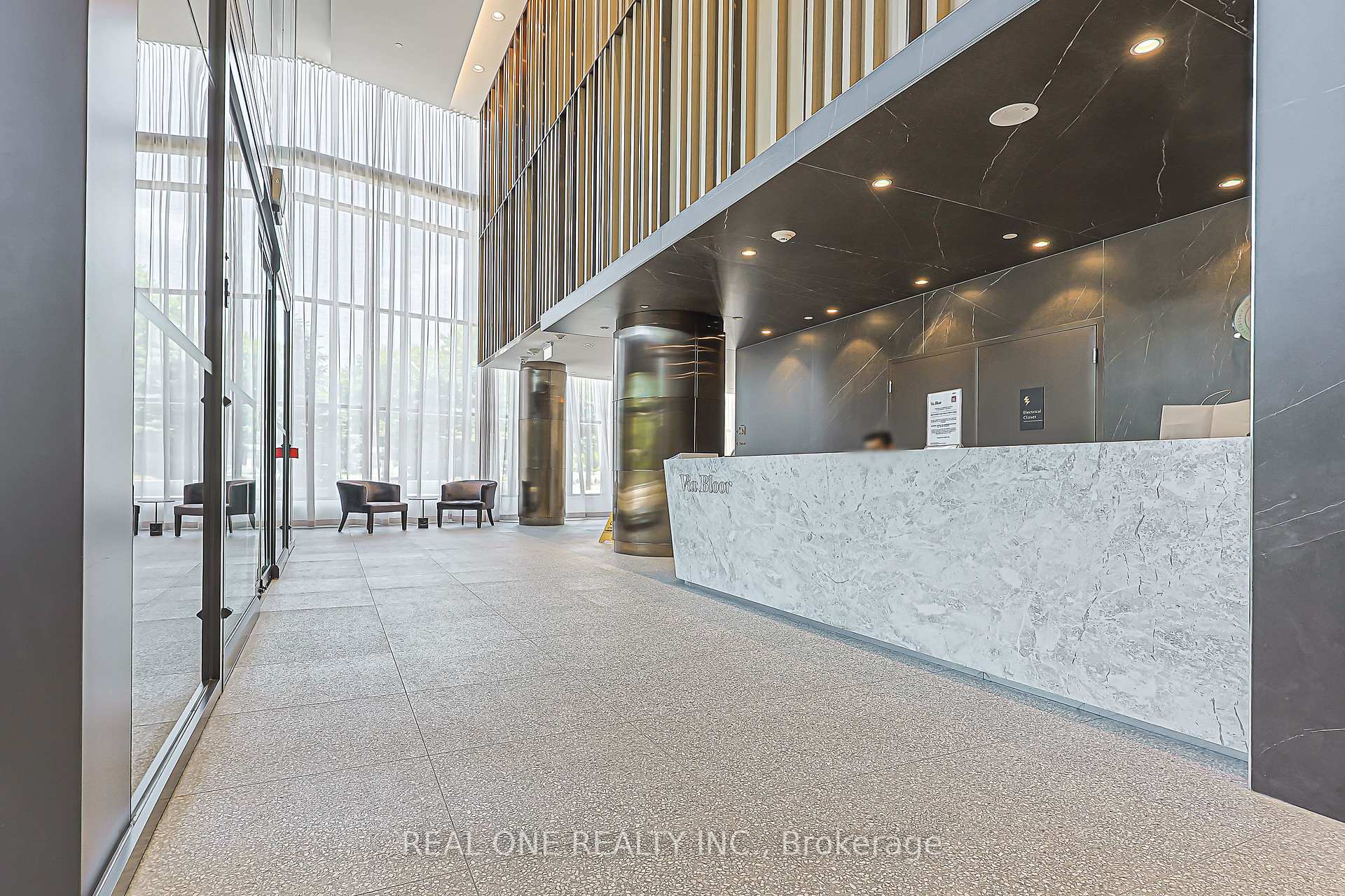 Photo 4 of Unit 821, 585 Bloor Street E, Toronto, North St. James Town — HOMEH