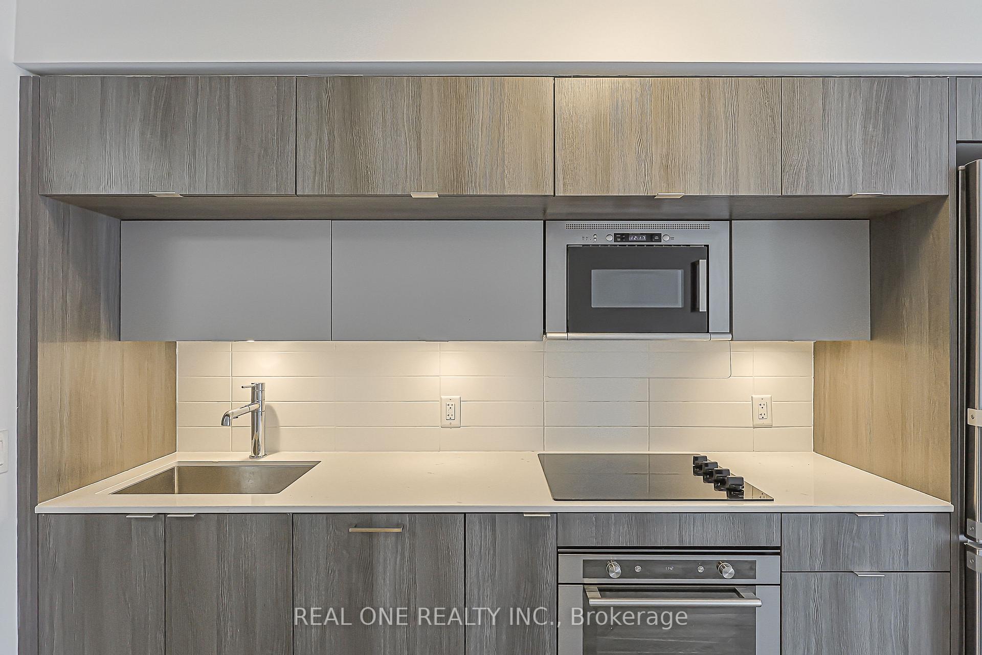 Photo 12 of Unit 821, 585 Bloor Street E, Toronto, North St. James Town — HOMEH
