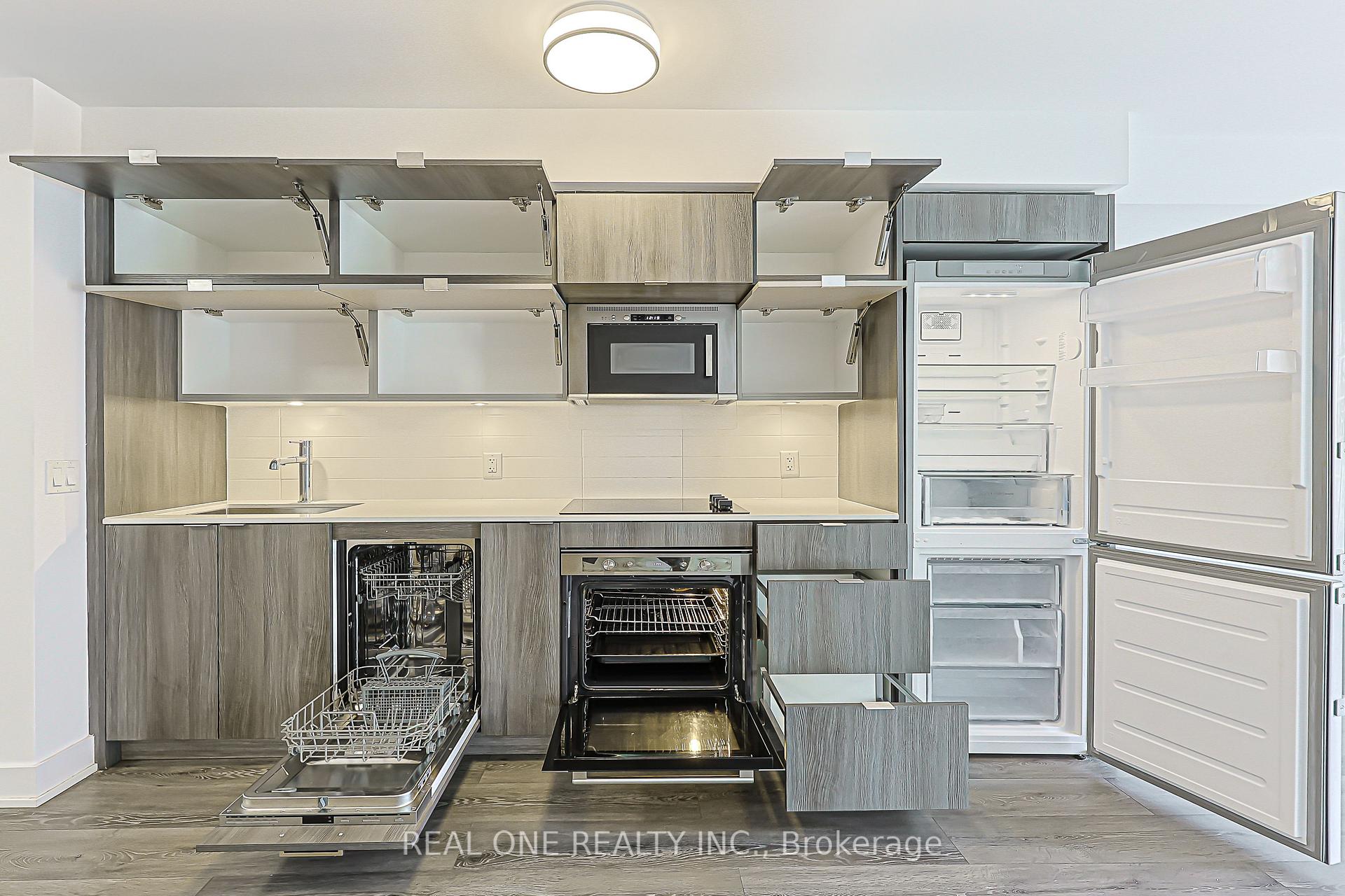 Photo 13 of Unit 821, 585 Bloor Street E, Toronto, North St. James Town — HOMEH