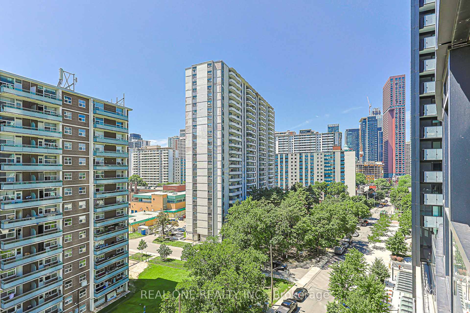 Photo 22 of Unit 821, 585 Bloor Street E, Toronto, North St. James Town — HOMEH