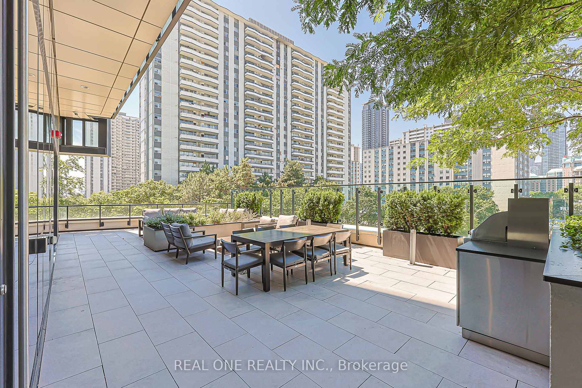 Photo 42 of Unit 821, 585 Bloor Street E, Toronto, North St. James Town — HOMEH