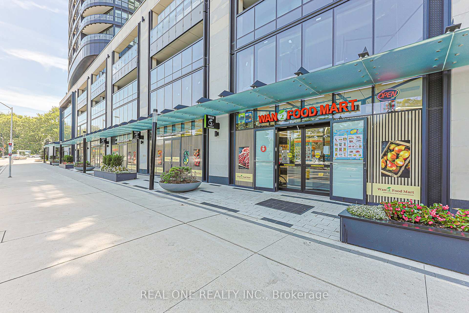 Photo 46 of Unit 821, 585 Bloor Street E, Toronto, North St. James Town — HOMEH