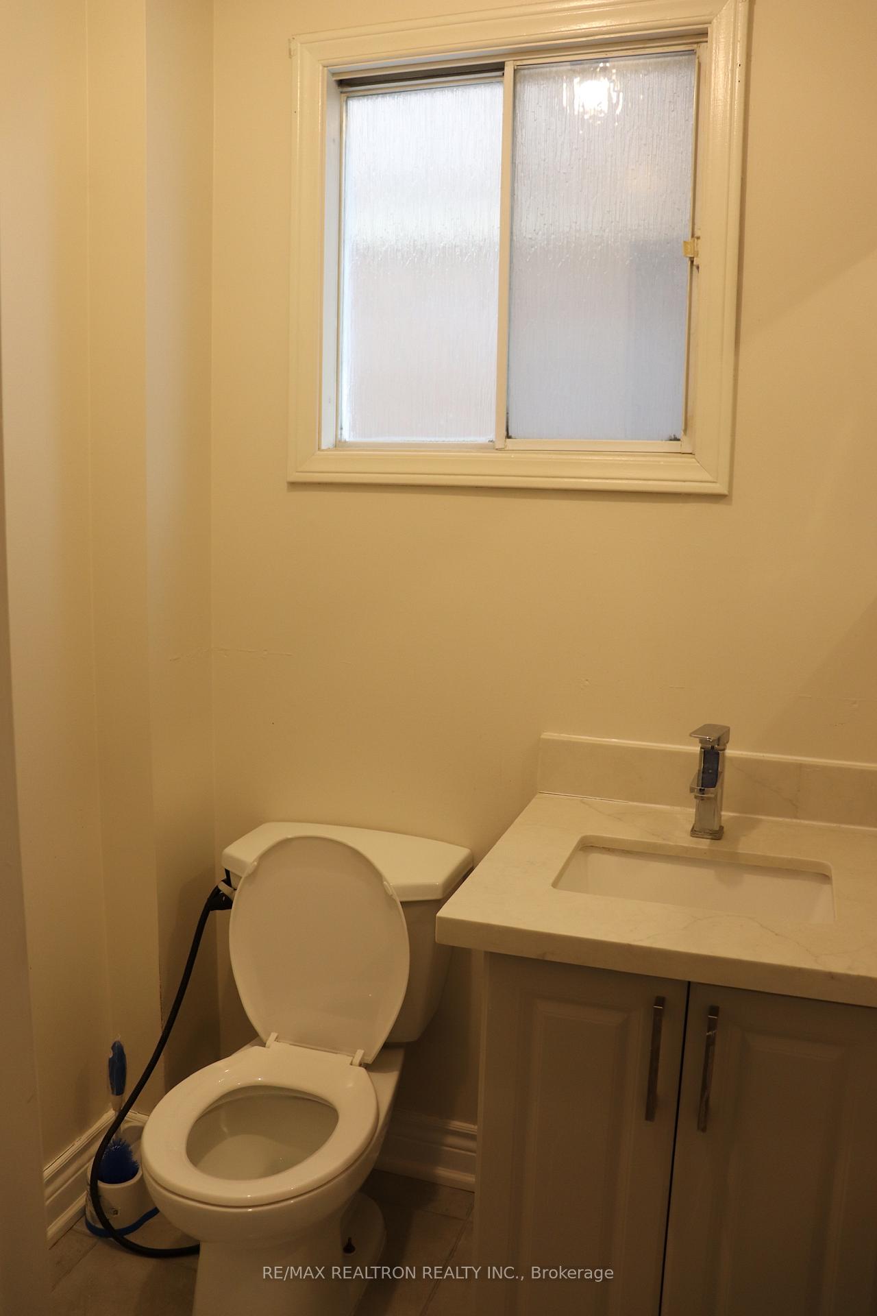 Photo 13 of 122 Copperwood Square, Scarborough, Milliken — HOMEH