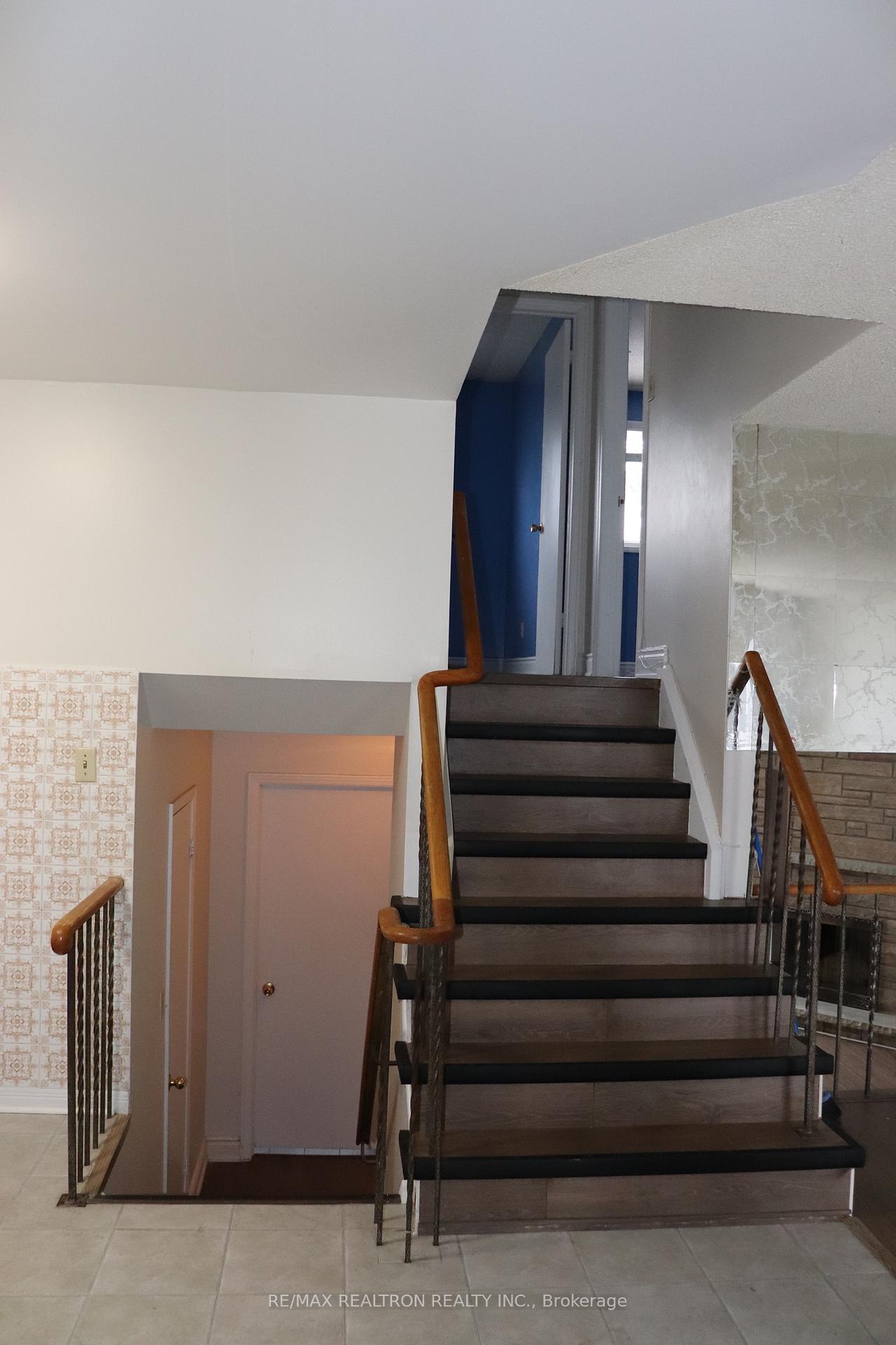 Photo 21 of 122 Copperwood Square, Scarborough, Milliken — HOMEH