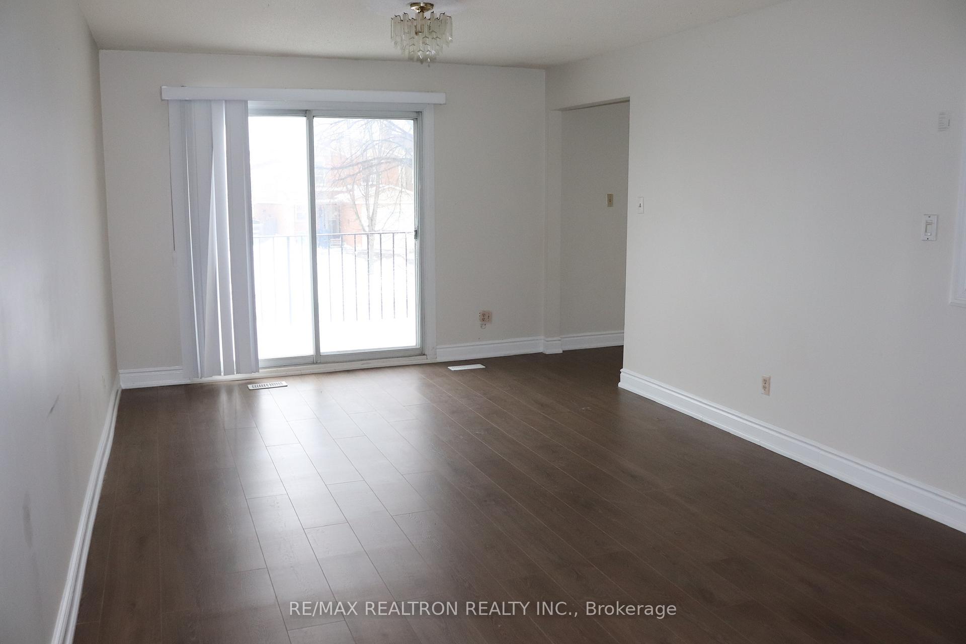 Photo 26 of 122 Copperwood Square, Scarborough, Milliken — HOMEH