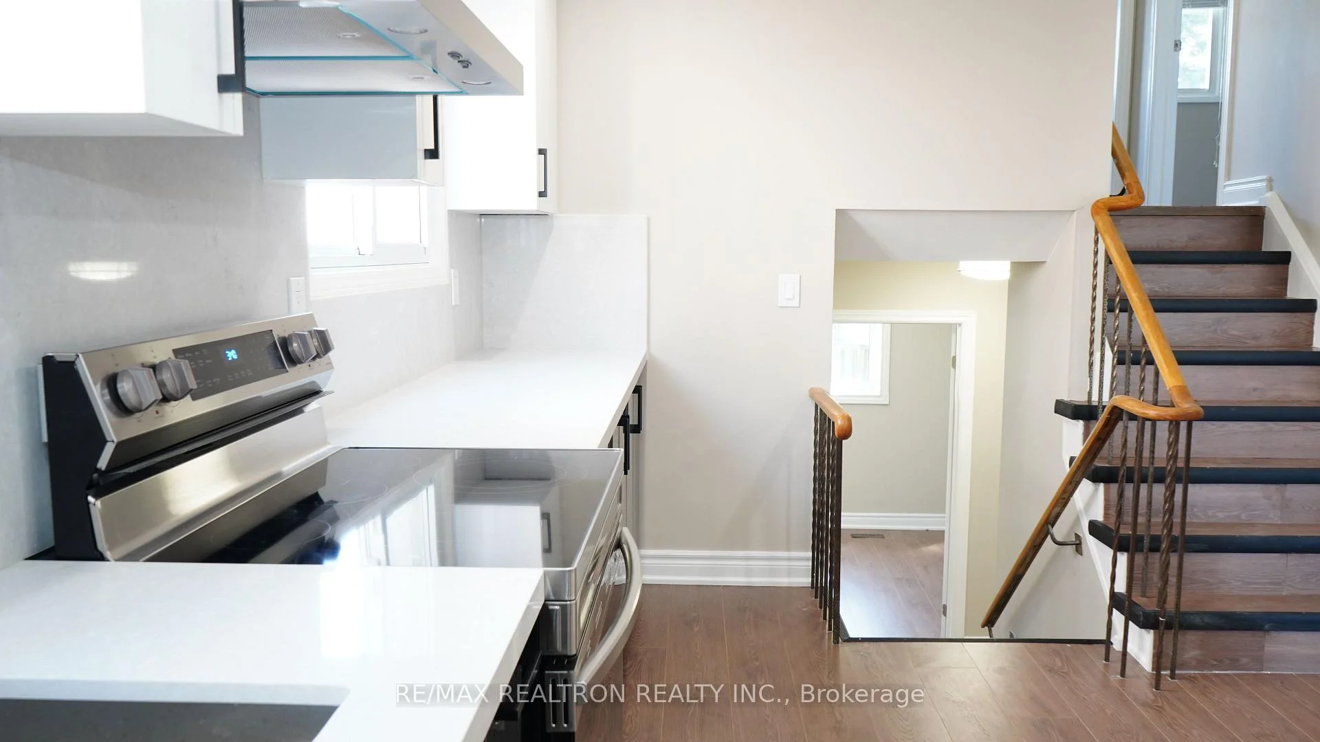 Photo 10 of 122 Copperwood Square, Scarborough, Milliken — HOMEH