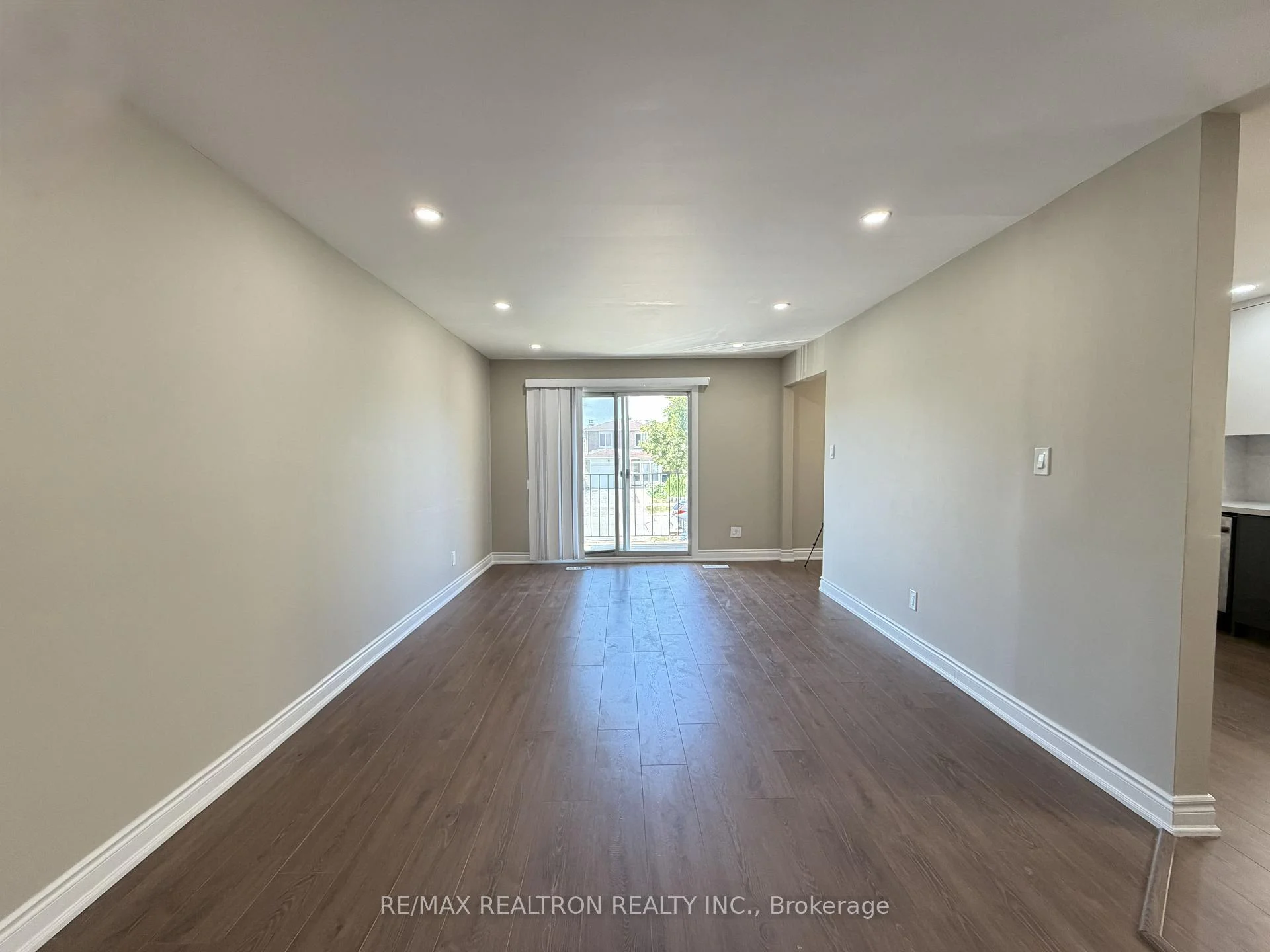 Photo 20 of 122 Copperwood Square, Scarborough, Milliken — HOMEH