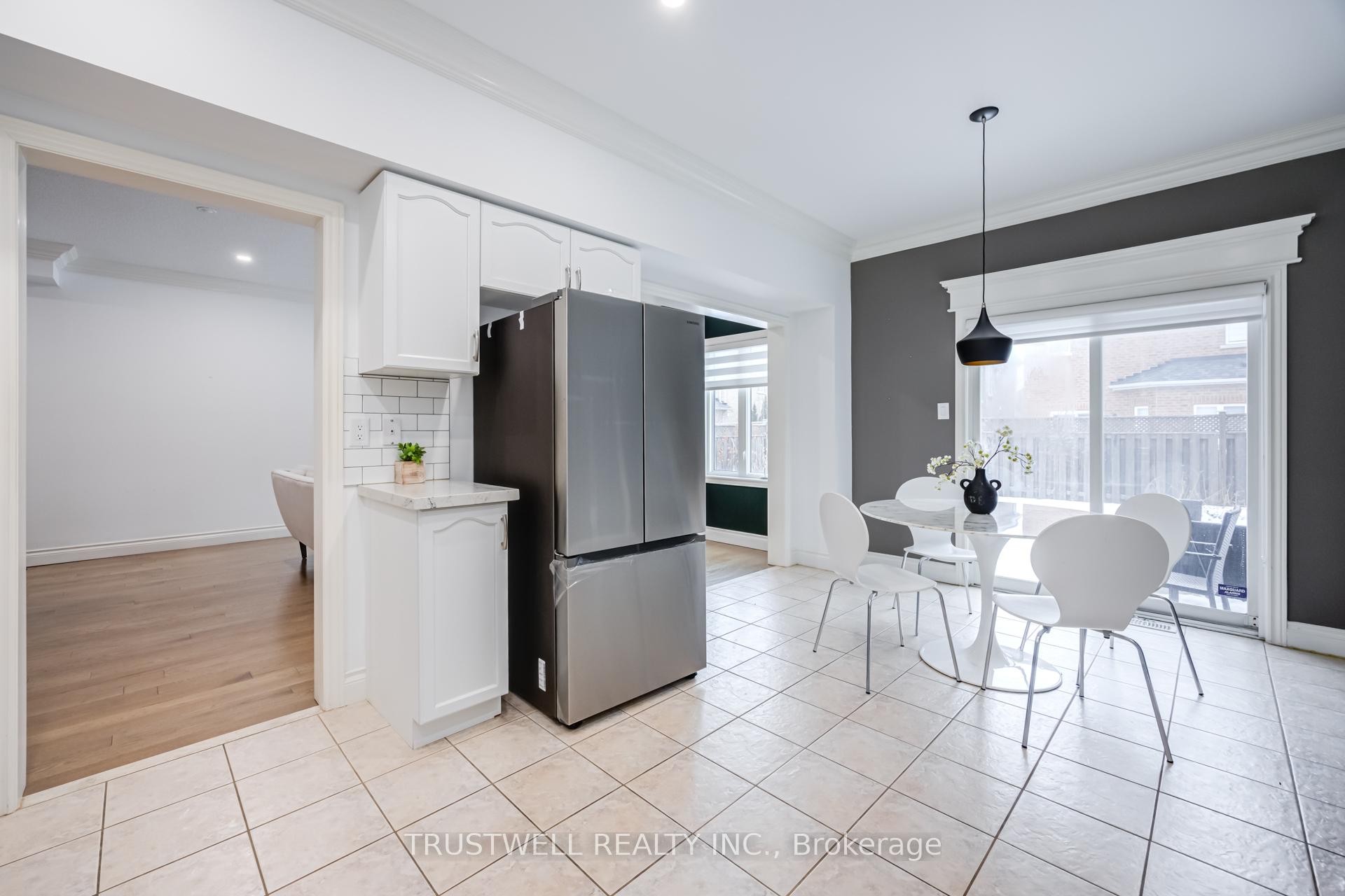 Photo 10 of 467 Pleasant Ridge Avenue, Vaughan, Patterson — HOMEH