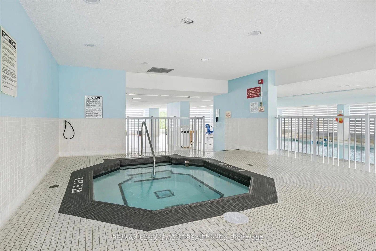 Photo 13 of Unit 1610, 3 Rowntree Road, Etobicoke, Mount Olive-Silverstone-Jamestown — HOMEH