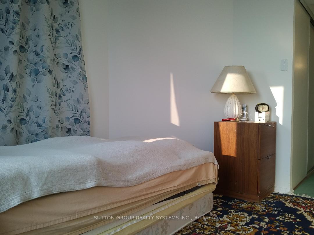 Photo 16 of Unit 1610, 3 Rowntree Road, Etobicoke, Mount Olive-Silverstone-Jamestown — HOMEH