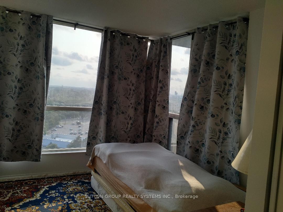 Photo 18 of Unit 1610, 3 Rowntree Road, Etobicoke, Mount Olive-Silverstone-Jamestown — HOMEH