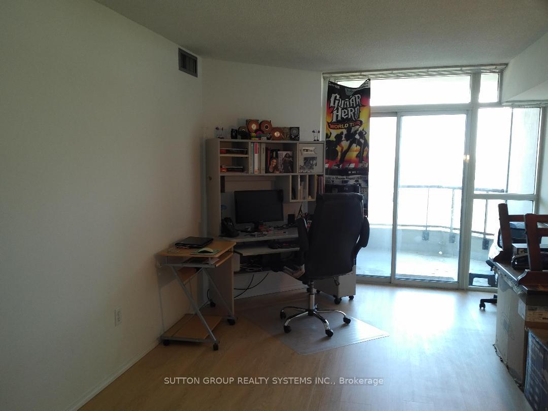 Photo 25 of Unit 1610, 3 Rowntree Road, Etobicoke, Mount Olive-Silverstone-Jamestown — HOMEH