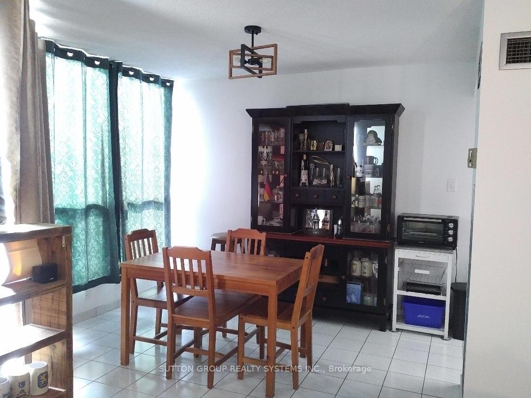 Photo 26 of Unit 1610, 3 Rowntree Road, Etobicoke, Mount Olive-Silverstone-Jamestown — HOMEH