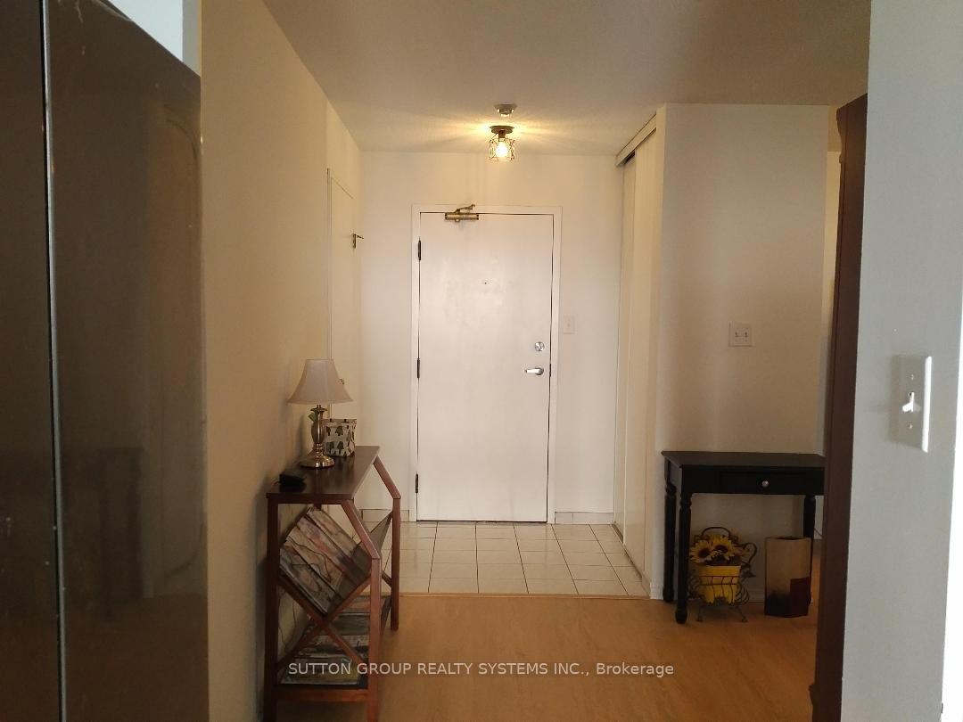 Photo 27 of Unit 1610, 3 Rowntree Road, Etobicoke, Mount Olive-Silverstone-Jamestown — HOMEH