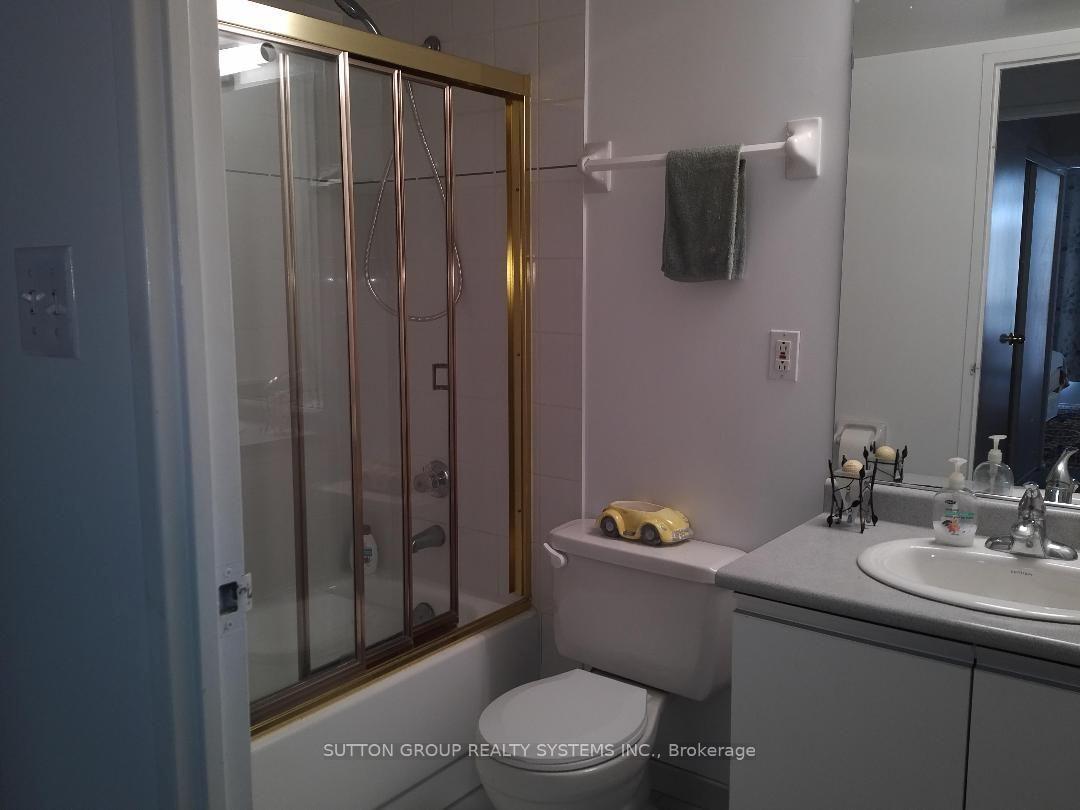 Photo 32 of Unit 1610, 3 Rowntree Road, Etobicoke, Mount Olive-Silverstone-Jamestown — HOMEH