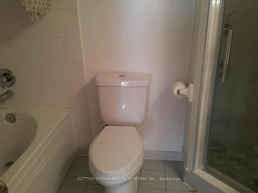 Photo 40 of Unit 1610, 3 Rowntree Road, Etobicoke, Mount Olive-Silverstone-Jamestown — HOMEH