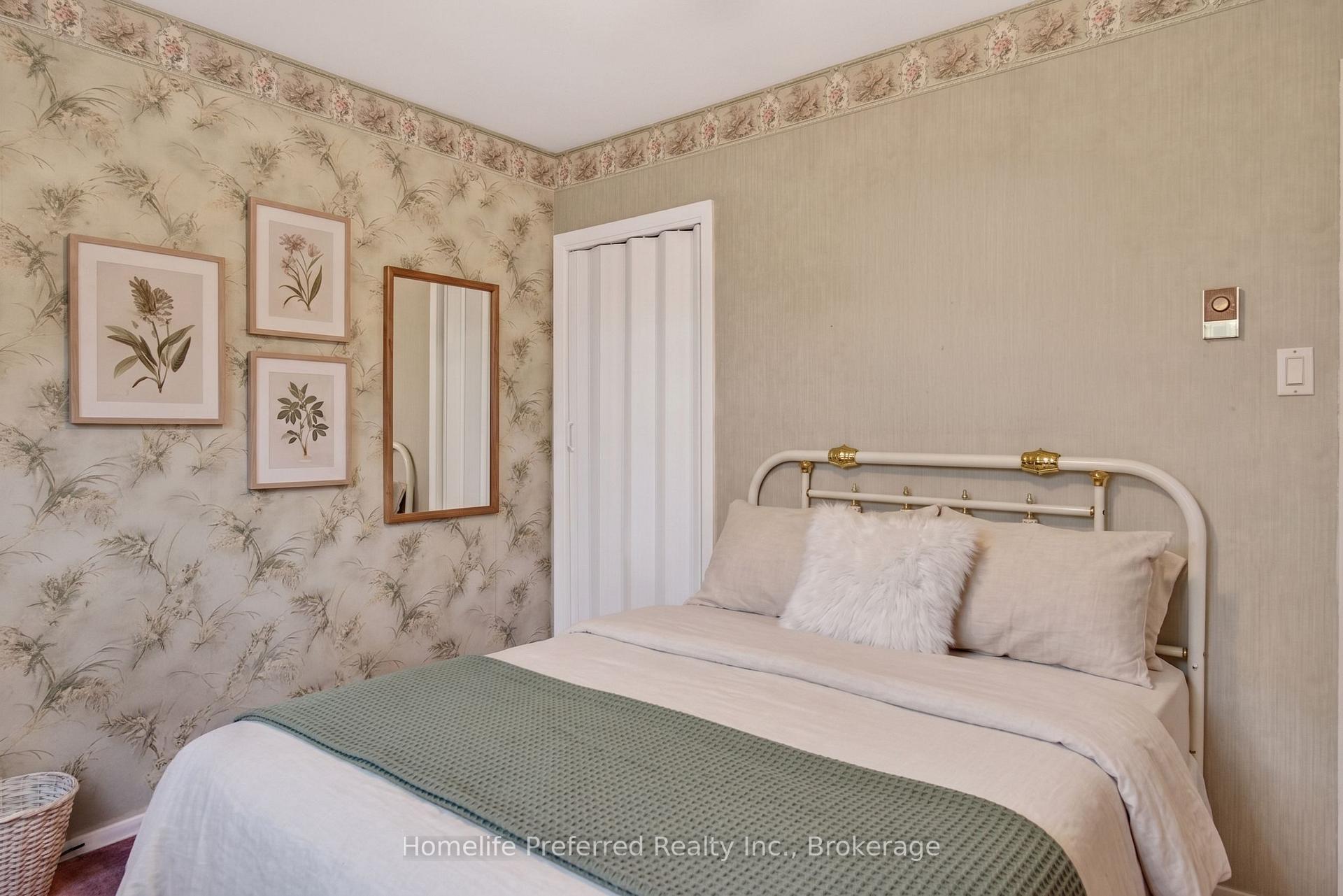 Photo 11 of 893 Cumberland Avenue, Peterborough, Northcrest Ward 5 — HOMEH