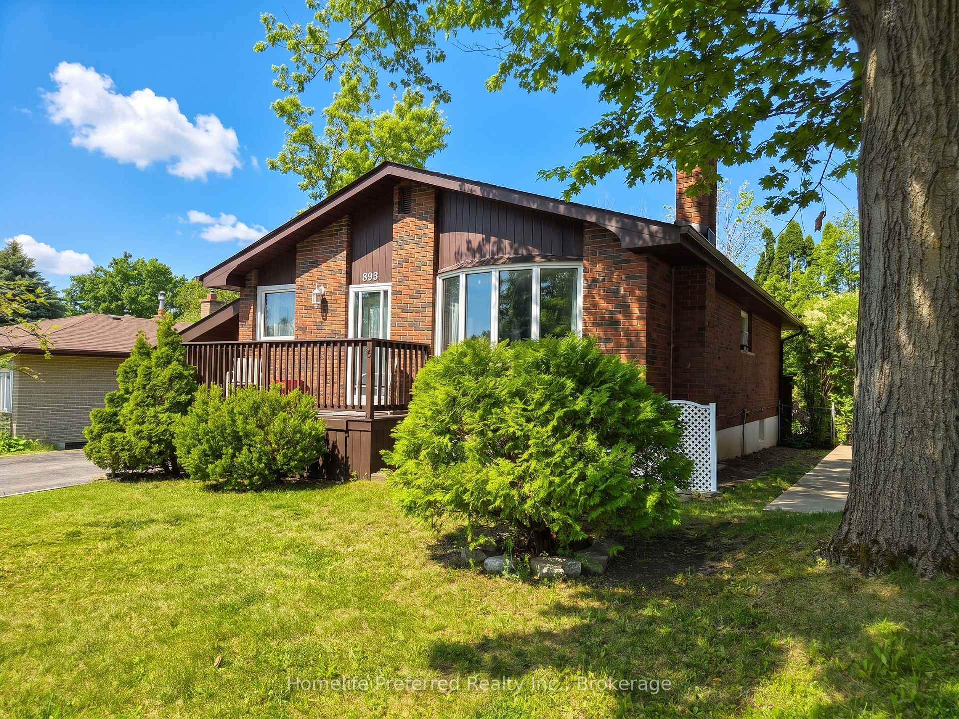Photo 31 of 893 Cumberland Avenue, Peterborough, Northcrest Ward 5 — HOMEH