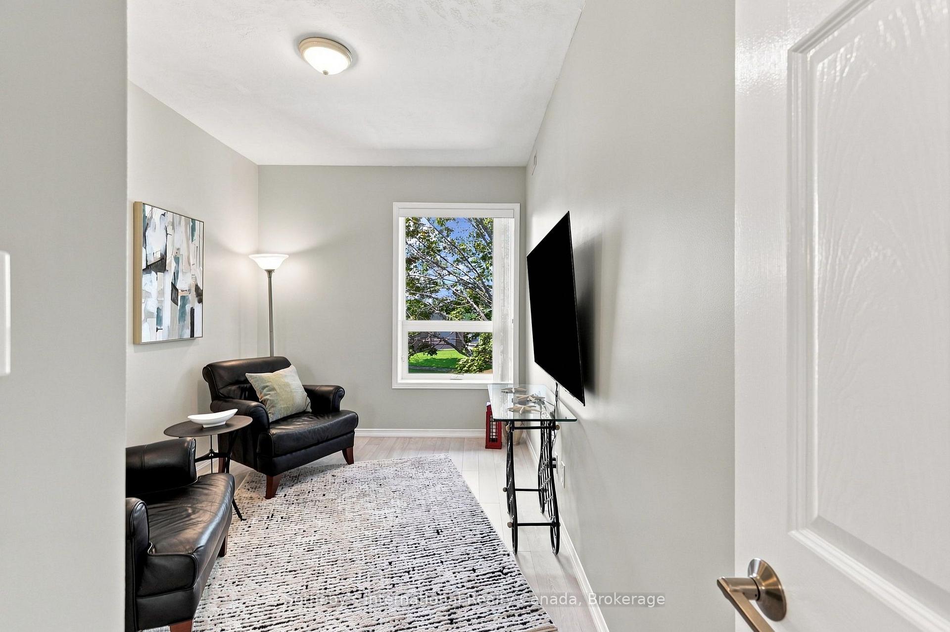 Photo 4 of 464 Mariners Way, Collingwood — HOMEH