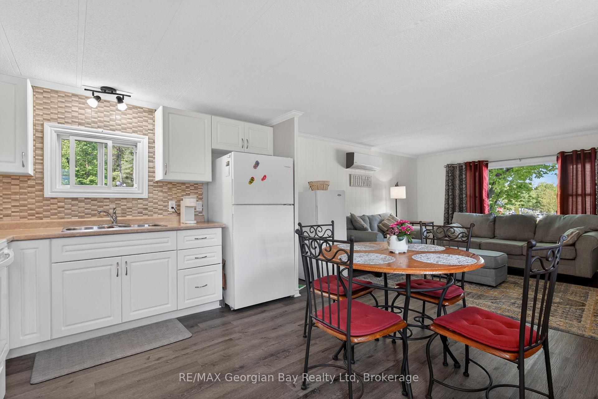 Photo 7 of Unit 81, 5263 Elliott Side Road, Tay, Rural Tay — HOMEH