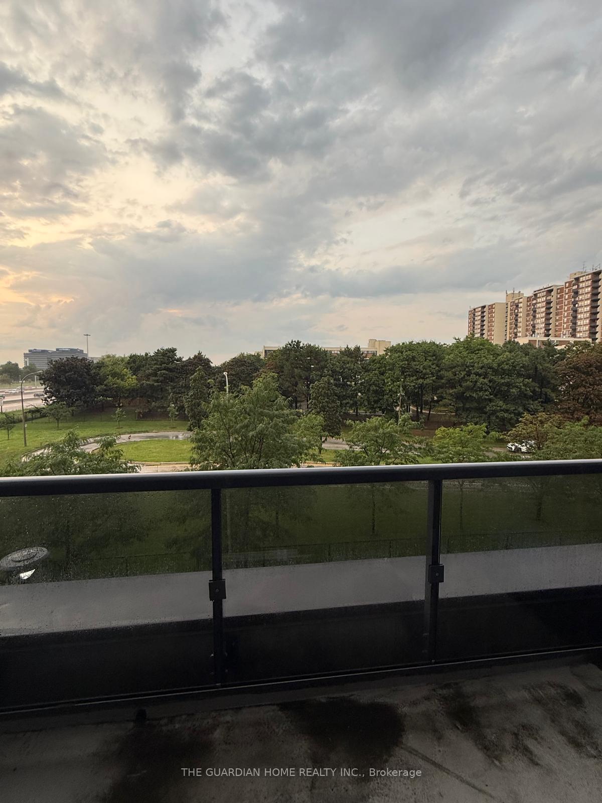 Photo 8 of Unit 307, 1 Valhalla Inn Road, Etobicoke, Islington-City Centre West — HOMEH