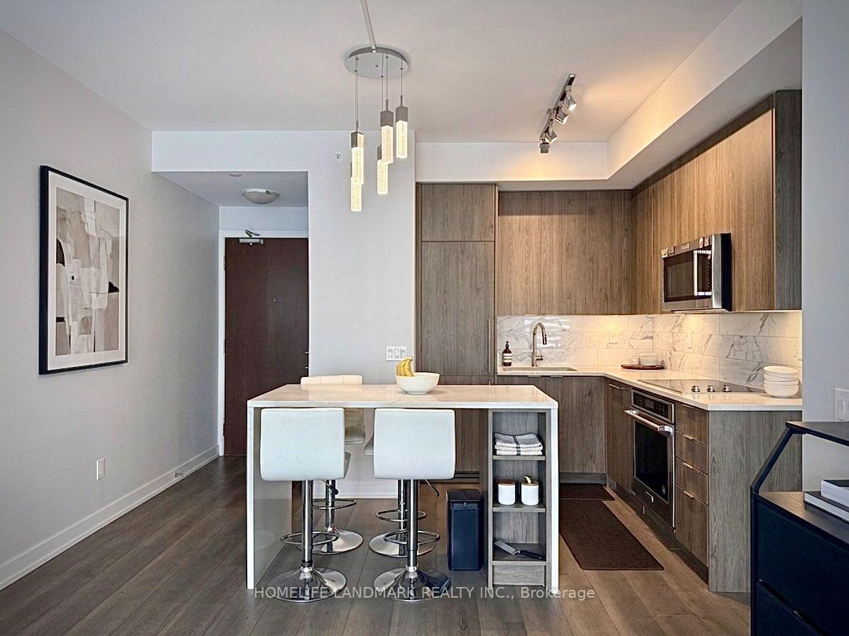 Photo 3 of Unit 1701, 38 Iannuzzi Street, Toronto, Niagara — HOMEH