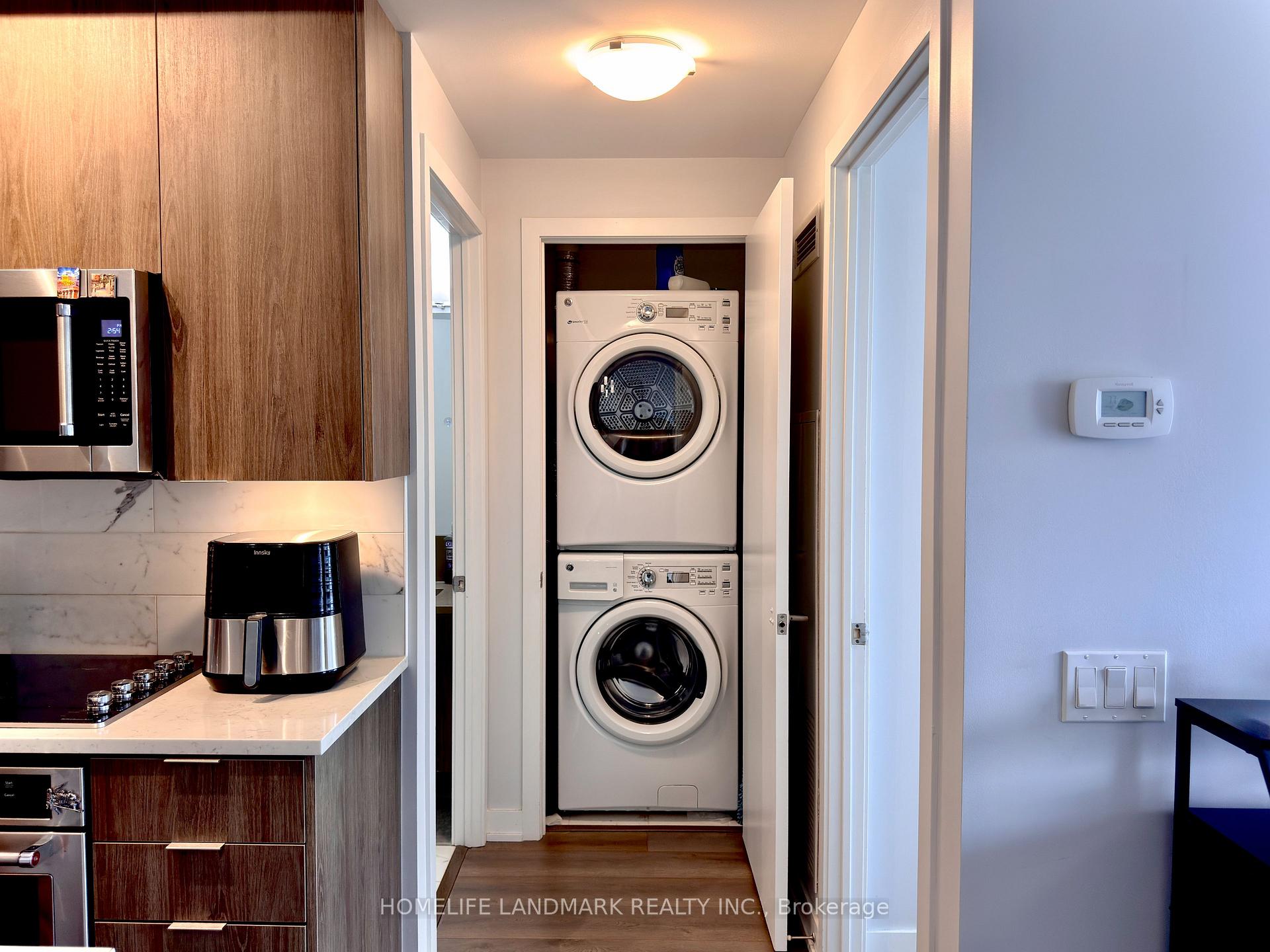 Photo 6 of Unit 1701, 38 Iannuzzi Street, Toronto, Niagara — HOMEH