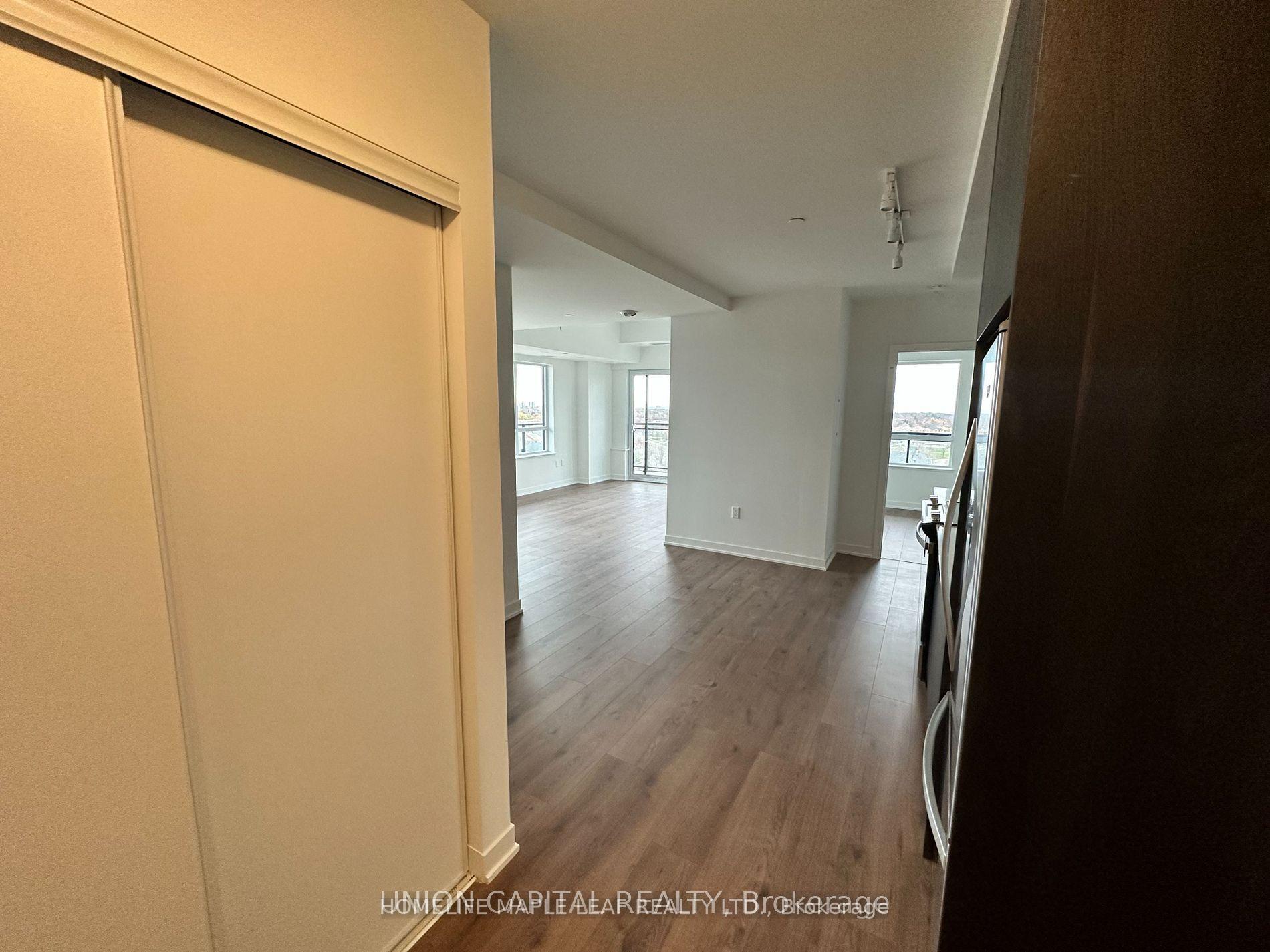 Photo 3 of Unit 708, 395 Dundas Street W, Oakville, Glenorchy — HOMEH