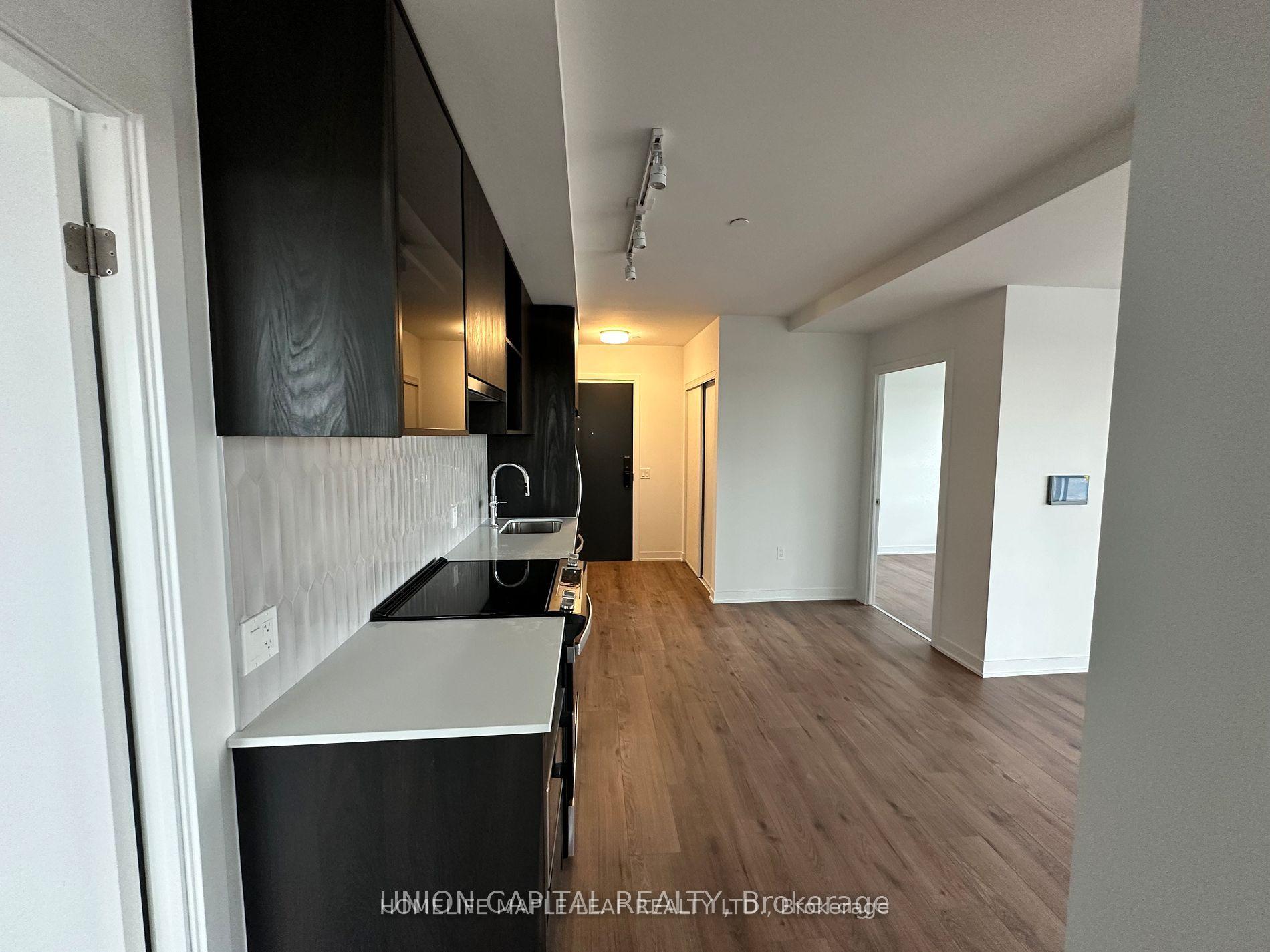 Photo 13 of Unit 708, 395 Dundas Street W, Oakville, Glenorchy — HOMEH